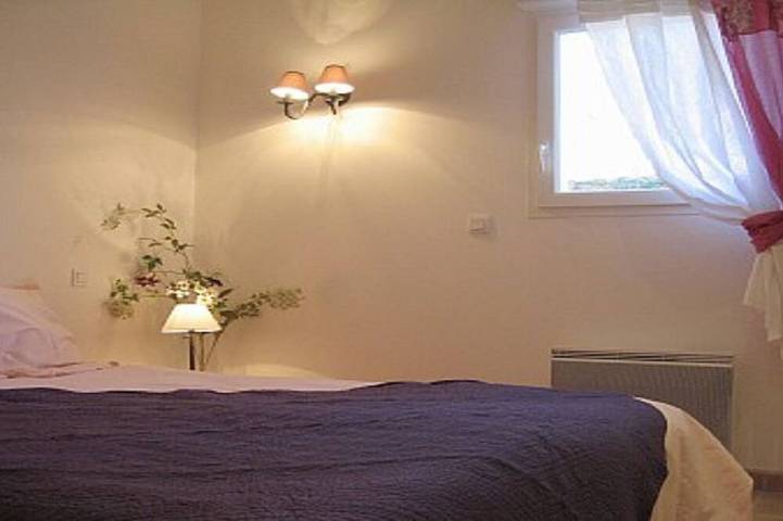 Location de vacances pour 5 personnes, avec bassin pour enfant ainsi que jacuzzi et jardin à Entrecasteaux - 2