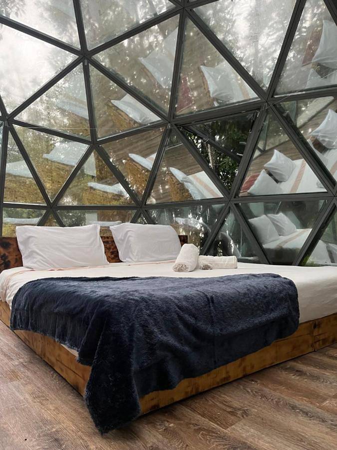Albergue para 2 personas, con Terraza y Jacuzzi además de Jardín y Piscina en Terra-Cha - 3