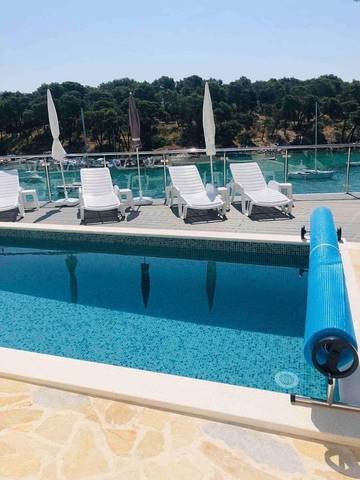 Ferienwohnung für 2 Personen, mit Pool und Terrasse in Primosten