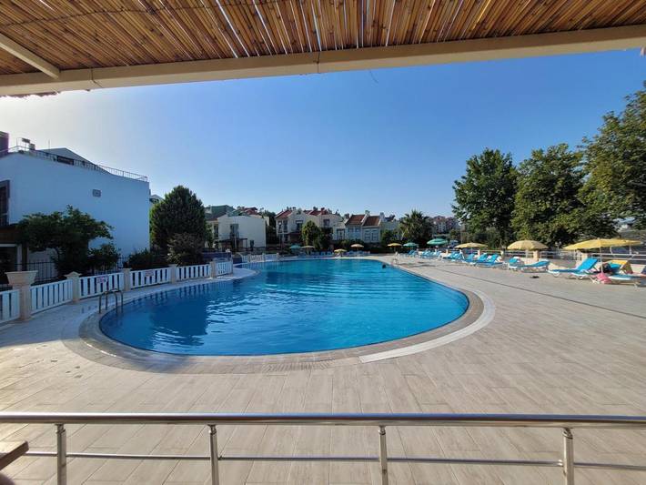 Villa pour 7 personnes, avec vue ainsi que piscine et jardin à Kusadasi