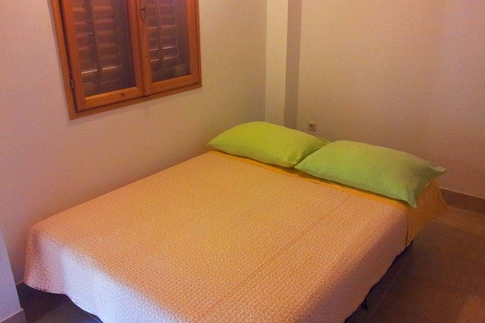 Getaway Beach House-One Bedroom Holiday Home with Terrace and Sea View in Vela Luka, Korčula