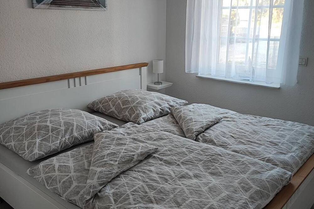 Strandhaus Meeresluft - Hochwertiges 100qm Ferienhaus für 6 Pers. mit Kamin und in Hagermarsch, Landkreis Aurich