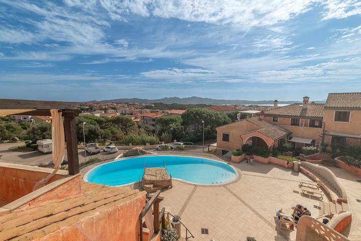 Gîte pour 6 personnes, avec jardin dans La Maddalena - 4