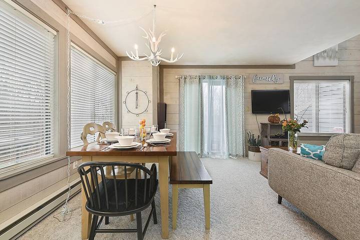 Ferienhaus für 10 Personen, mit Pool und Whirlpool sowie Balkon und Sauna, mit Haustier - 1