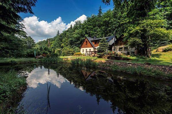 Ferienhaus für 11 Personen, mit Garten und Terrasse sowie Whirlpool, mit Haustier in Oppach