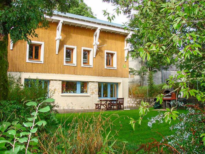 Gîte pour 6 personnes, avec Terrasse et Jardin