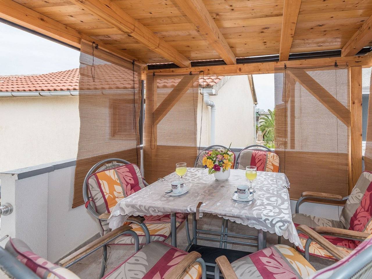 Appartamento vacanze a Vir a partire da 116€ a notte