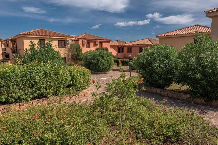 Apartamento vacacional entero, Casa vacacional cerca de la playa in Villaggio Marineledda, Golfo Aranci