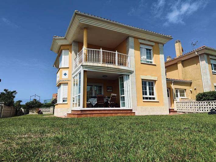 Casa rural para 9 personas, con Balcón además de Terraza y Jardín en Bareyo - 2