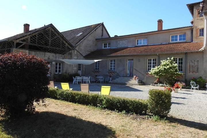 Location de vacances pour 10 personnes, avec jardin dans Roches-Bettaincourt - 3