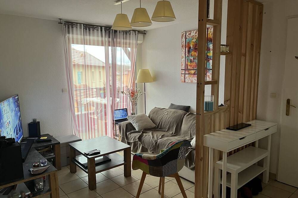 Appartement entier, Résidence Claire Rive. Appartement avec piscine à 25km de Cahors in Prayssac, Quercy