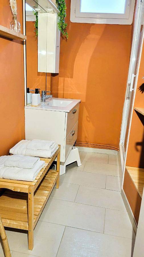 Gîte pour 4 personnes à Loures-Barousse - 3