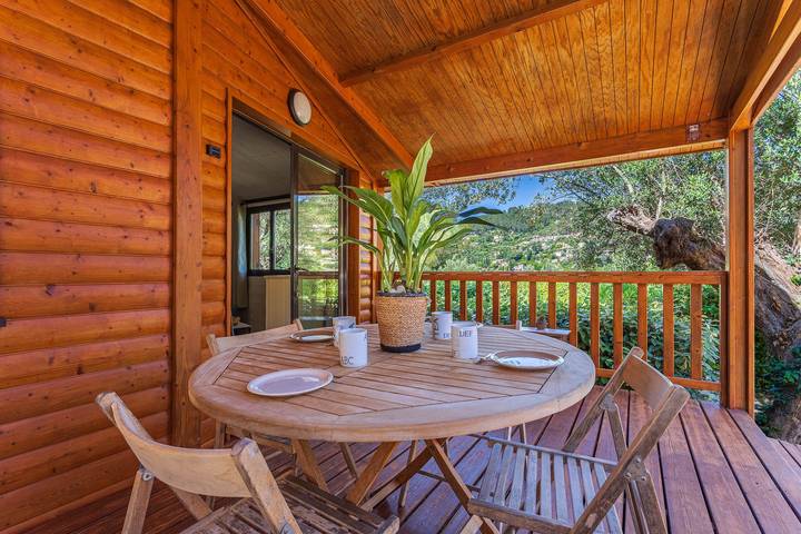 Maison de vacances pour 6 personnes, avec Terrasse ainsi que Piscine et Sauna
