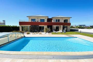 Location de vacances pour 4 personnes, avec terrasse et jardin dans Le Dossen