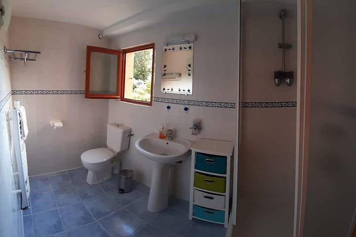 Gîte pour 4 personnes, avec jardin ainsi que piscine et terrasse à Sarlat-la-Canéda - 4