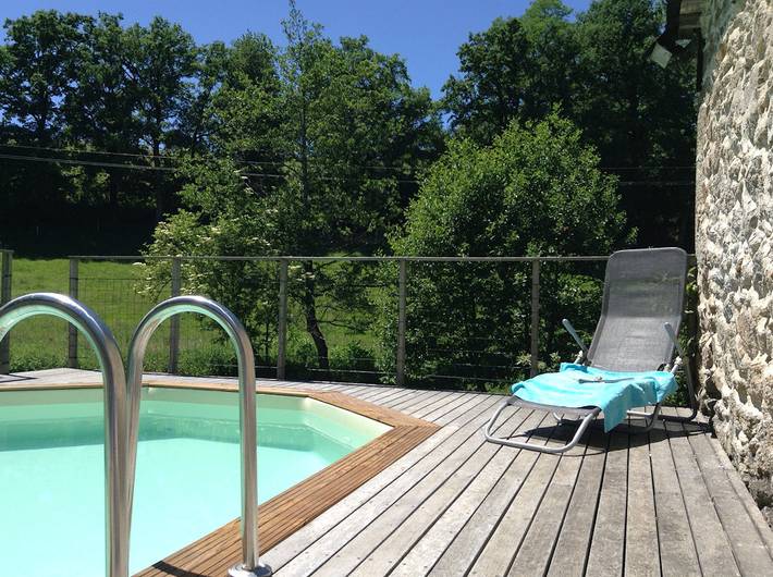 Gîte pour 4 personnes, avec Balcon et Terrasse ainsi que Jardin et Piscine dans l' Aveyron - 3