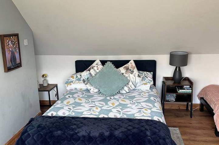 Ganze Wohnung, Cosy studio Flat in the Friendly and Scenic Lochside village of Dalavich, Argyll in Argyll & Bute