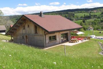 Chalet pour 10 Personnes dans Foncine-le-Haut, Parc naturel régional du Haut-Jura, Photo 4