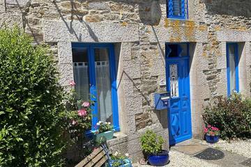 Gîte pour 6 personnes, avec jardin à Plouguenast