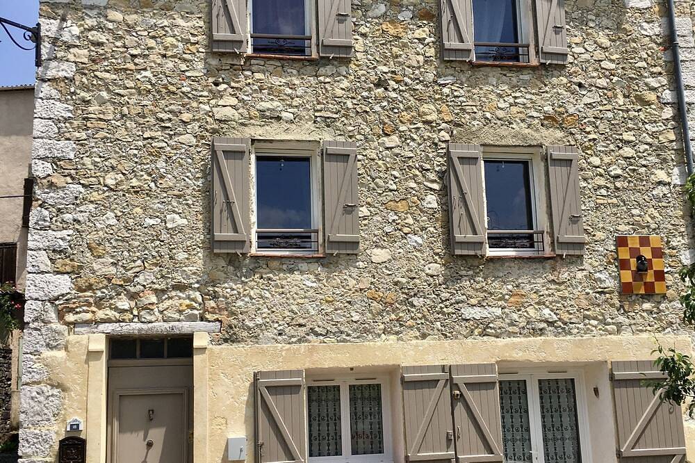 Appartement entier, Studio “Lou Rigaou” in Comps-sur-Artuby, Parc naturel régional du Verdon