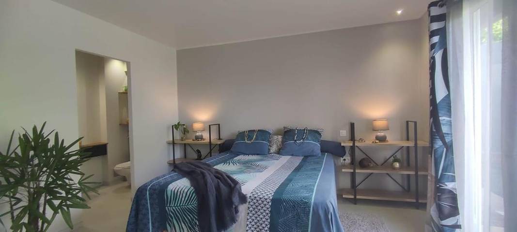 Appartement de vacances pour 2 personnes, avec terrasse ainsi que vue et jardin