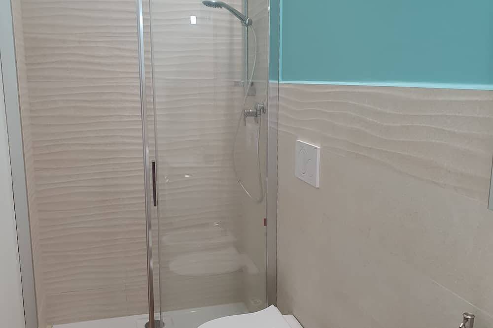 Ganze Wohnung, New apartment 3 minutes from the sea and close to the center and station in Civitanova Marche, Adriaküste Marken