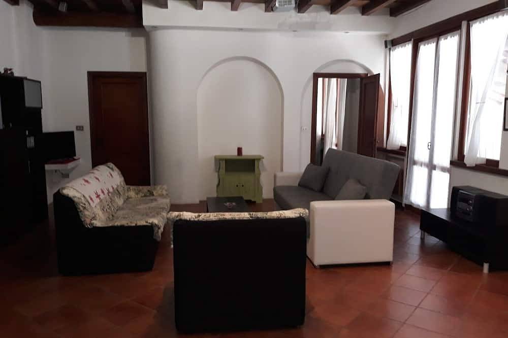 Ganze Wohnung, Bauernhaus 3 km vom Zentrum von Mantua in Mantua, Mantua Provinz