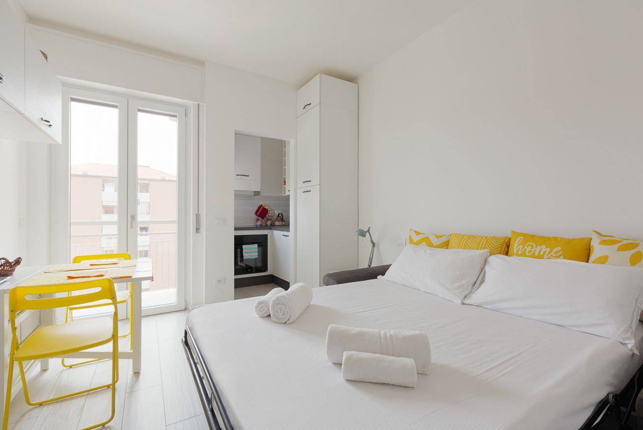 Ganze Wohnung, Cosy Studio 1,5km far from Iulm University! in Mailand, Mailand Provinz