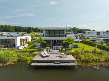 Ferienhaus für 8 Personen, mit Garten und Balkon sowie Seeblick am Veluwemeer