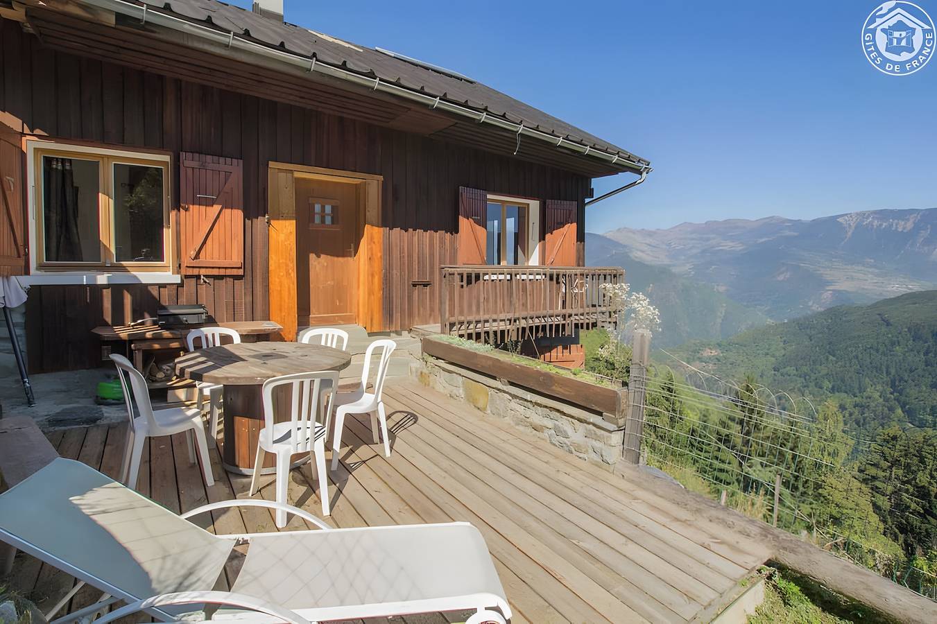 Maison de vacances 'Le Plan Du Fruit' avec vue sur la montagne, terrasse privée et jardin privé in Bonneval, Savoie