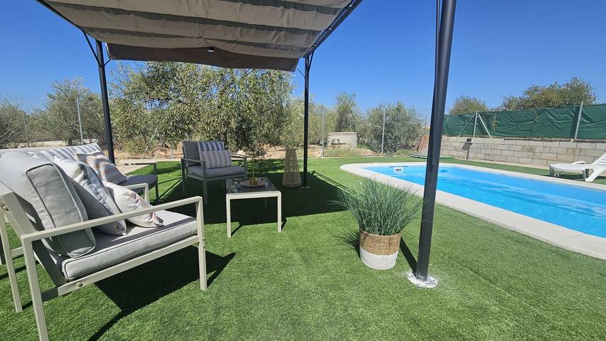 Country House 'Casa Rural Alma Del Olivar' with Private Pool, Wi-Fi and Air Conditioning in Marchena, Sevilla Province