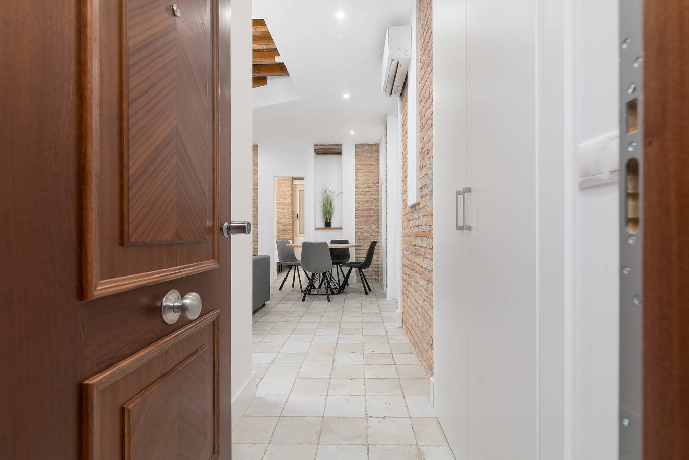 Entire apartment, S H Sweet Álamos Iii in Malaga Centro Historico, Malaga