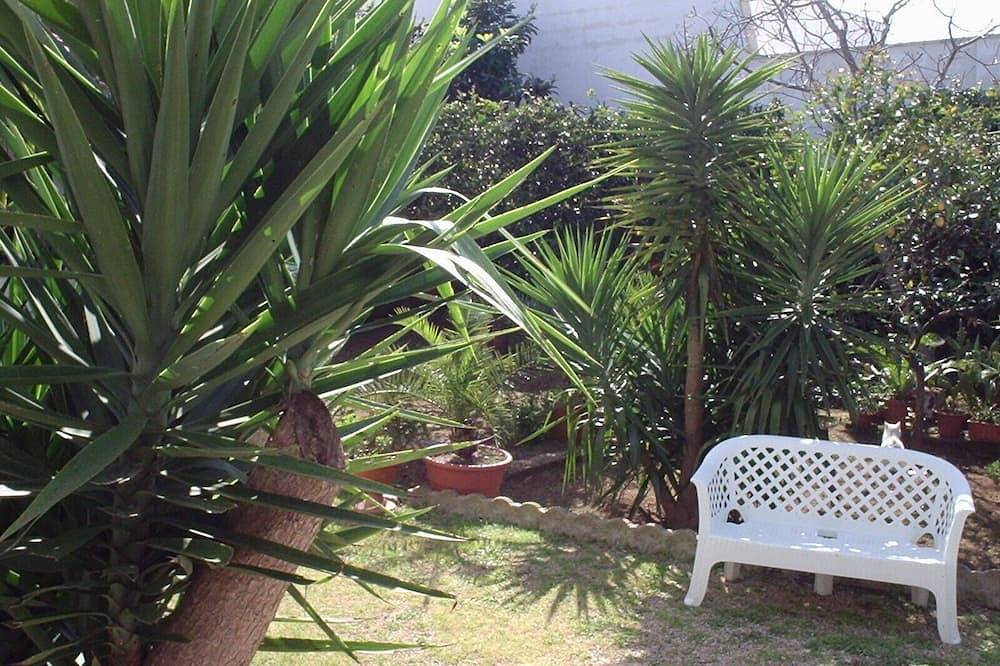 Edificio anexo completamente nuevo rodeado de vegetación cerca del mar ¡Último Minuto Sept! in Nardò, Nardò (municipio)