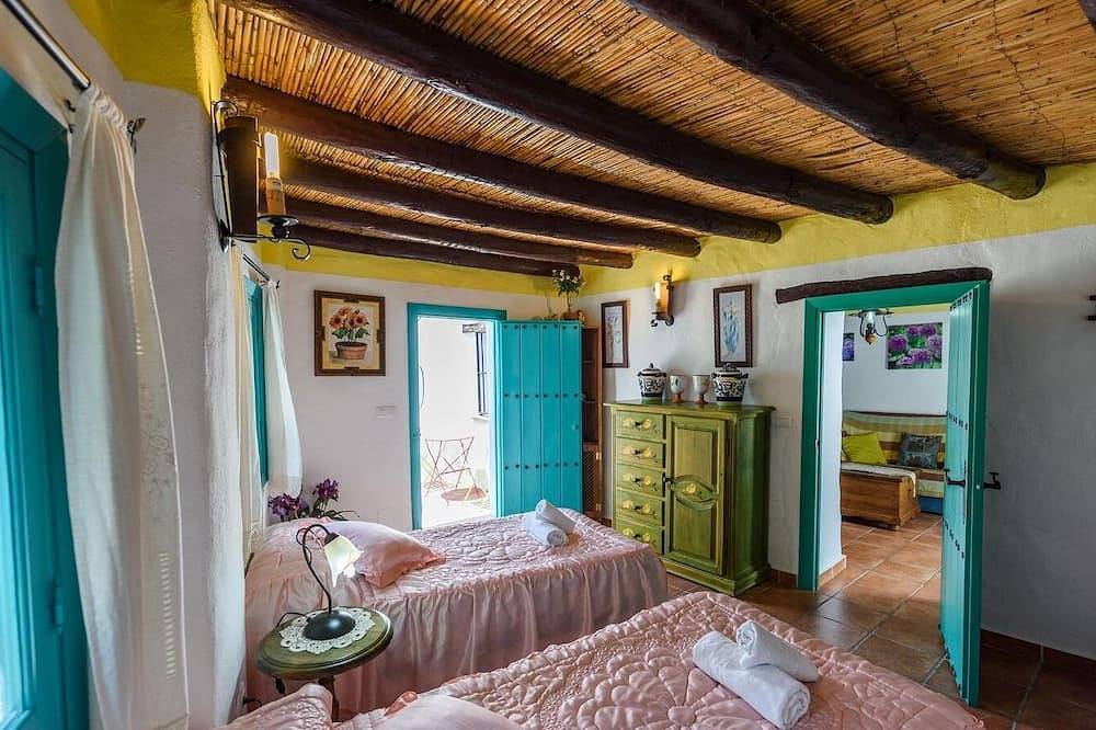 El Acebuchal - Casa Rosa Frigiliana by Ruralidays in Acebuchal, Cómpeta