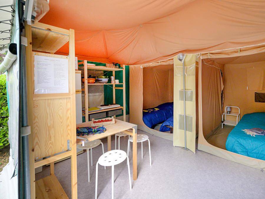 Flower Camping de Mars - Tent 4 personen - Caraïbe Standaardtent 16m² /2 slaapkamers (zonder badkamer) 4 pers, foto 7