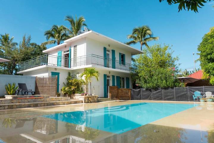 Villa pour 6 personnes, avec piscine ainsi que jardin et vue, adapté aux familles