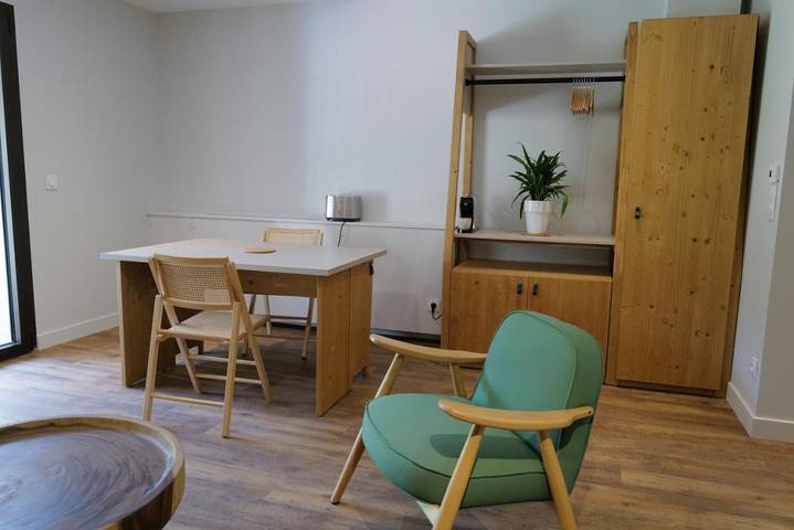 Gîte pour 2 personnes, avec jardin et vue, animaux acceptés à Aillon-le-Jeune - 2