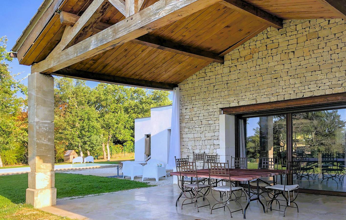 Acogedor apartamento con piscina y WiFi cerca de Grignan in Grignan, Región de Nyons