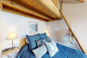 Vacation Apartment for 5 Guests in Mountain Village, Telluride Ski Resort, Picture 4