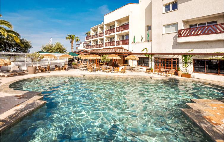 Gîte pour 4 personnes, avec piscine et terrasse, animaux acceptés à Saint-Cyprien - 2