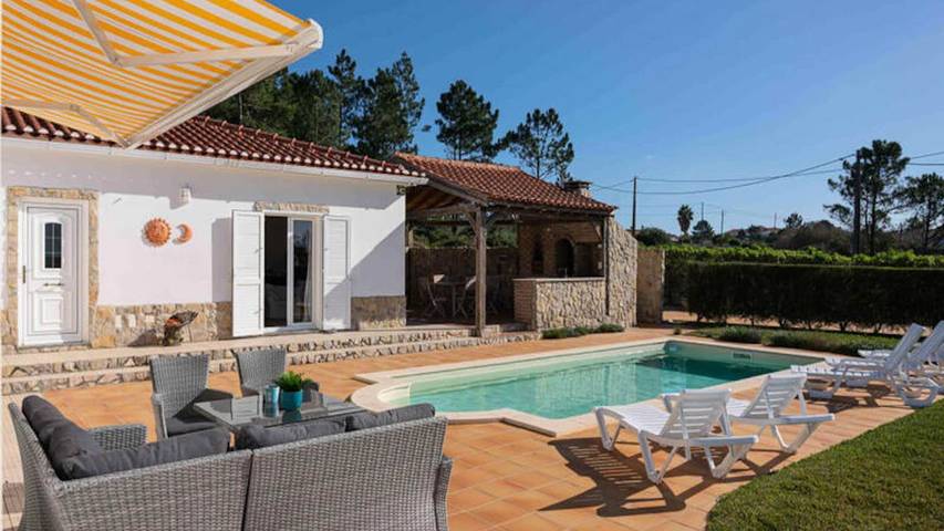 Ferienwohnung für 11 Personen, mit Garten und Pool in Aljezur