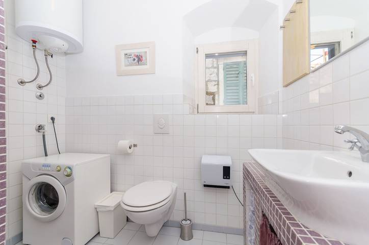 Apartamento entero, Apartamento de vacaciones para 3 personas con vistas in Jelsa, Hvar (isla)