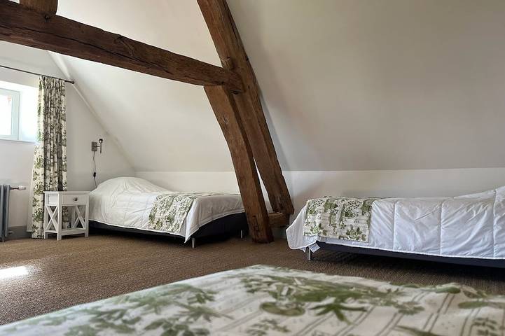 Gîte pour 7 personnes, avec jardin à Montbouy - 3