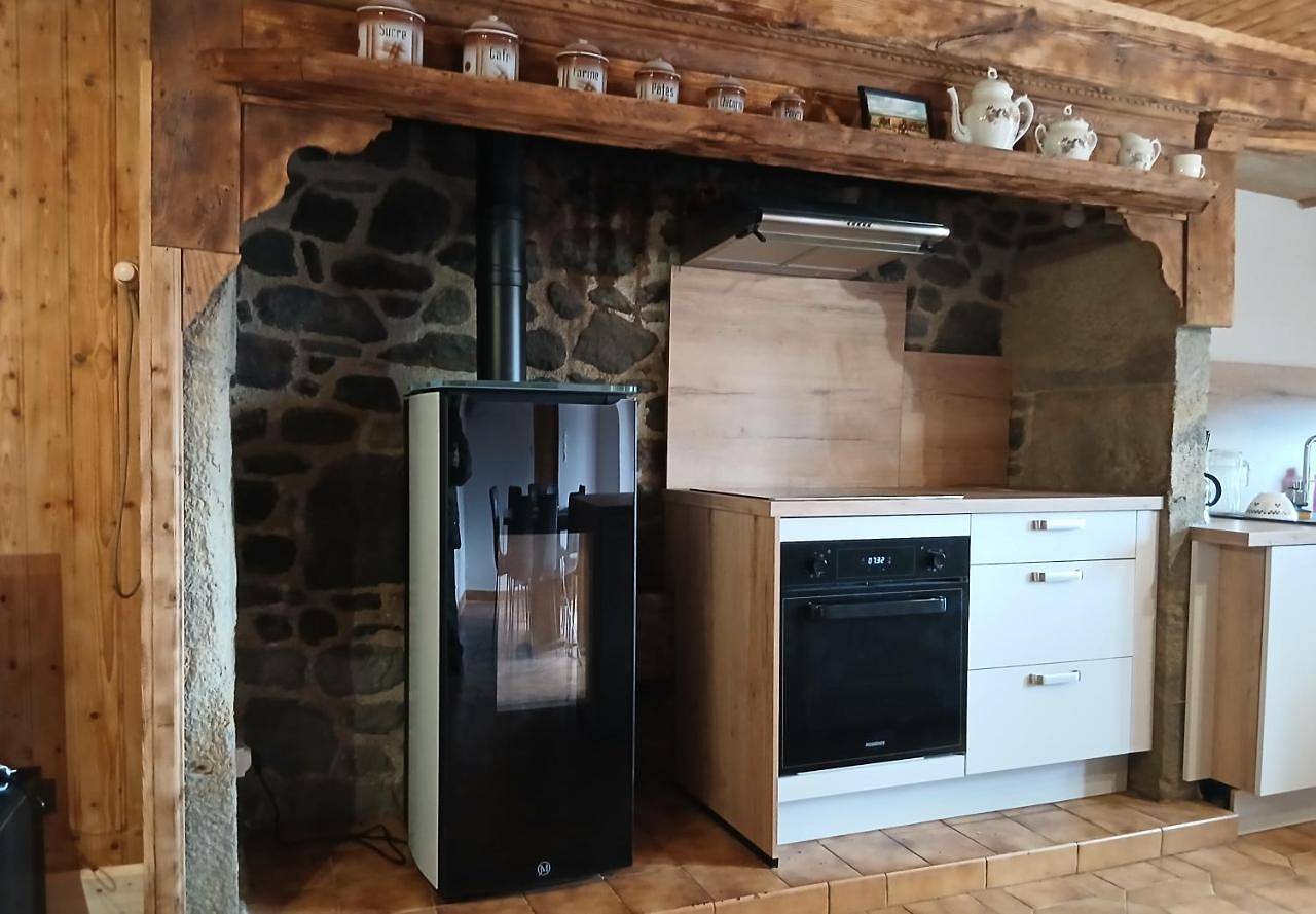 One-Bedroom House in Montgreleix, Région de Saint-Flour