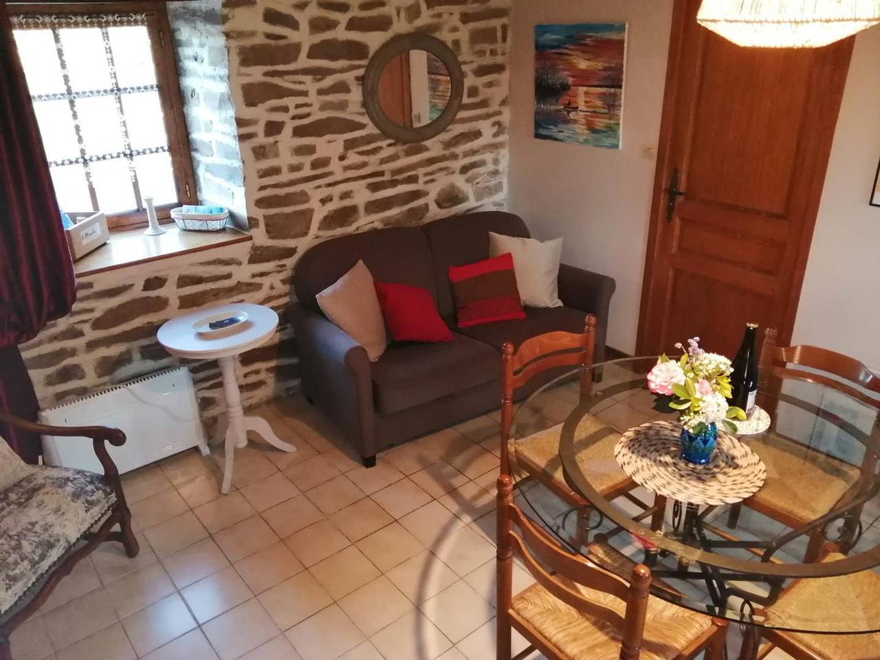 Steinhaus aus dem 17. Jhdt mit Kamin, Garten & Wlan – ländliche Idylle in der Normandie in Cerisy-la-Salle, Coutances und Umgebung