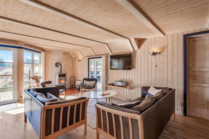 Ferienhaus für 8 Personen, mit Balkon/Terrasse und Whirlpool sowie Terrasse und Sauna in Blavand - 2