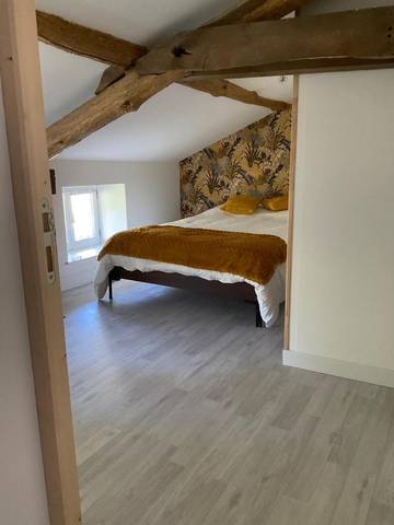 Gîte pour 4 personnes, avec jardin à Marchampt