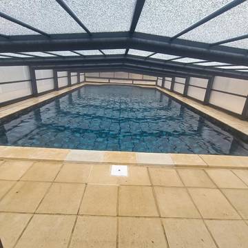 Gîte pour 17 personnes, avec jardin et piscine à Journiac
