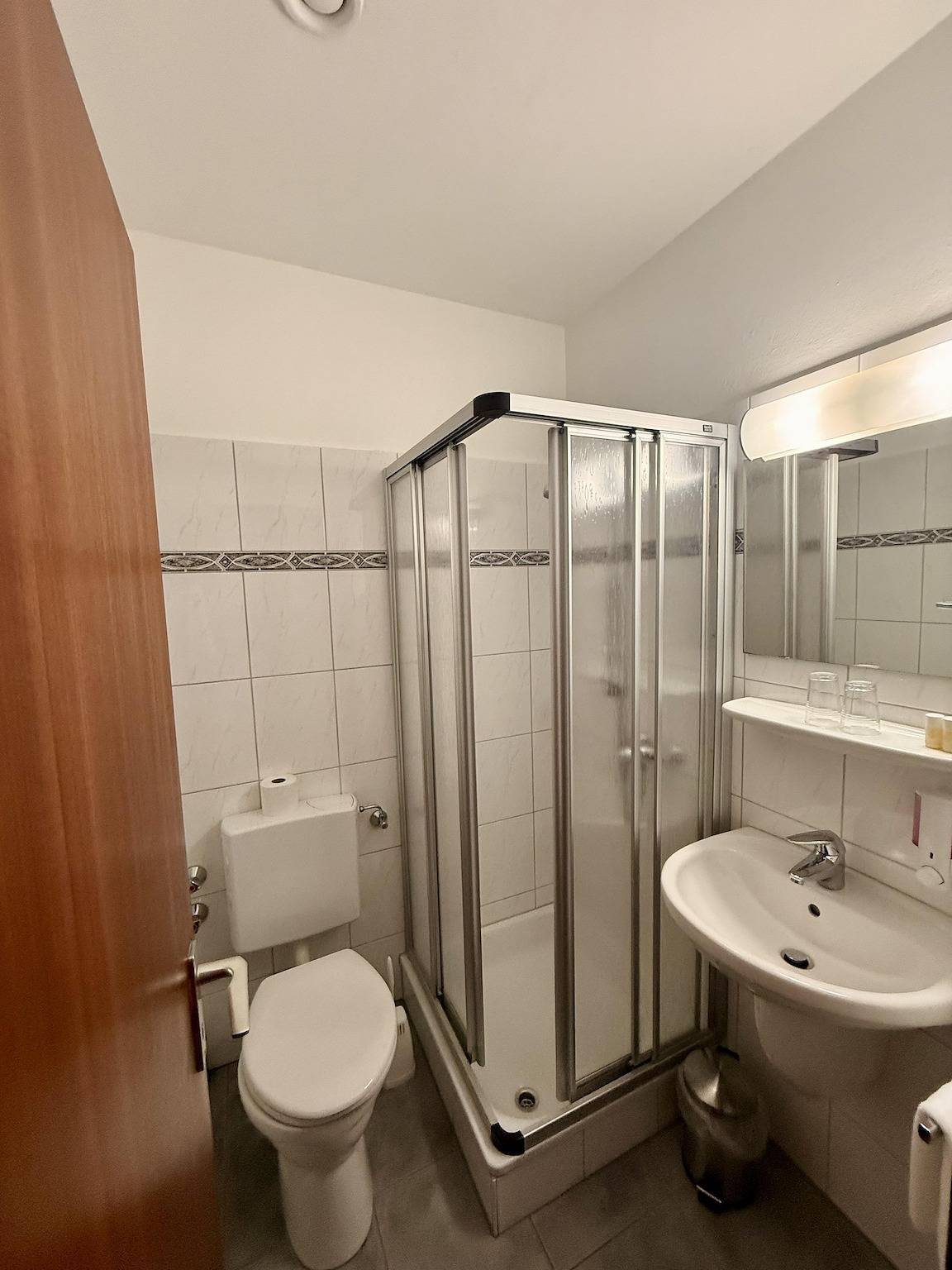 Zweibettzimmer in Overath, Rheinisch-Bergischer Kreis