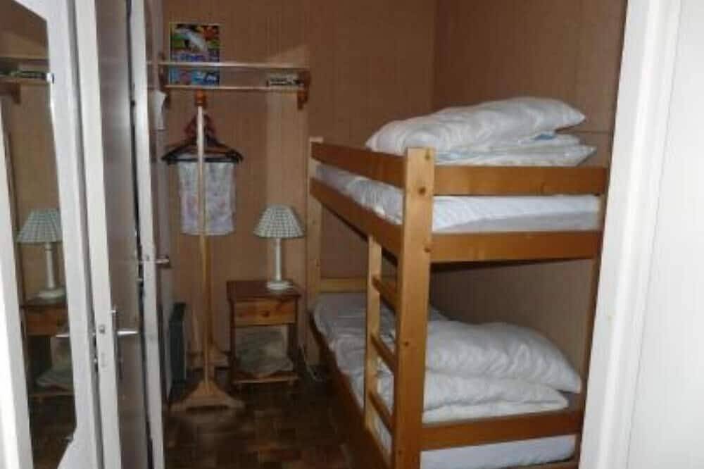 Entire apartment, Family resort, panoramic with views of Lake Leman, near Switzerland in Thollon-les-Mémises, Thonon-les-Bains region